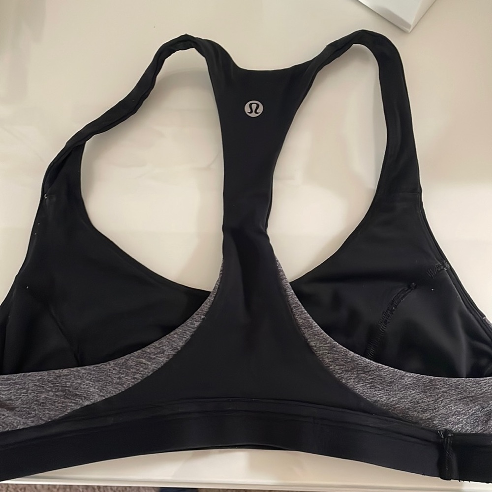 Lululemon workout bra